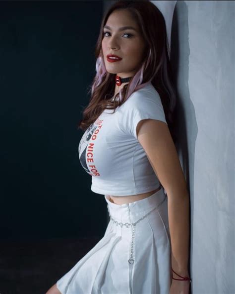 busty pinay milf